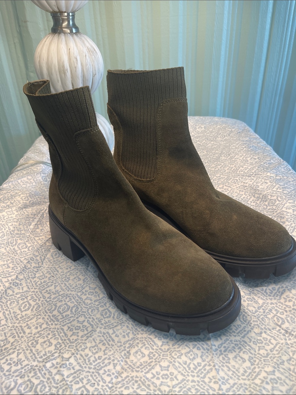Steve Madden Knit-Panel Suede Ankle Boots - Olive NEW sz 9.5